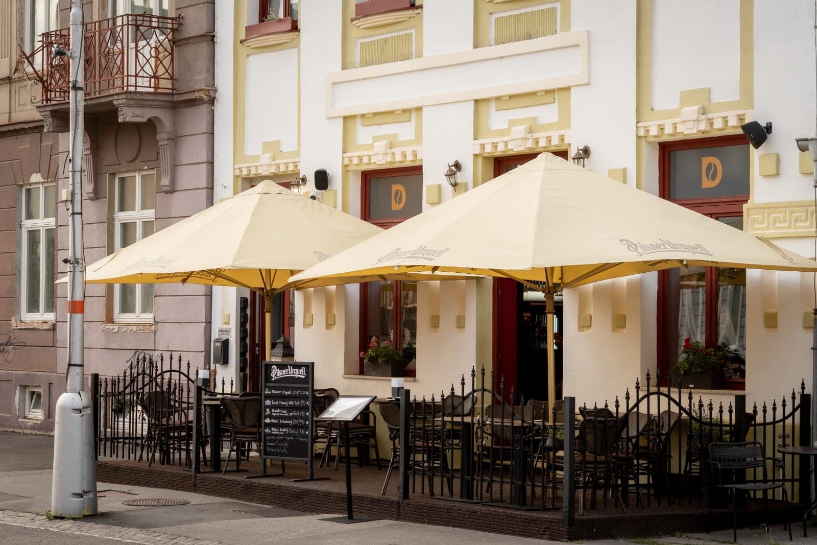 Penzión Deloris - exterior and terrace